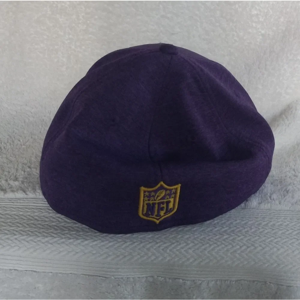 New Era Purple Minesota Vikings NWOT